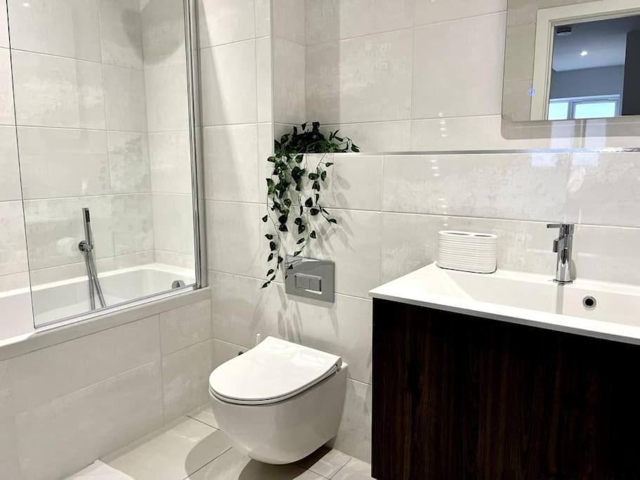 הוילה בורנמות' Luxury 3 Bed House W Parking & Garden! 1 מראה חיצוני תמונה